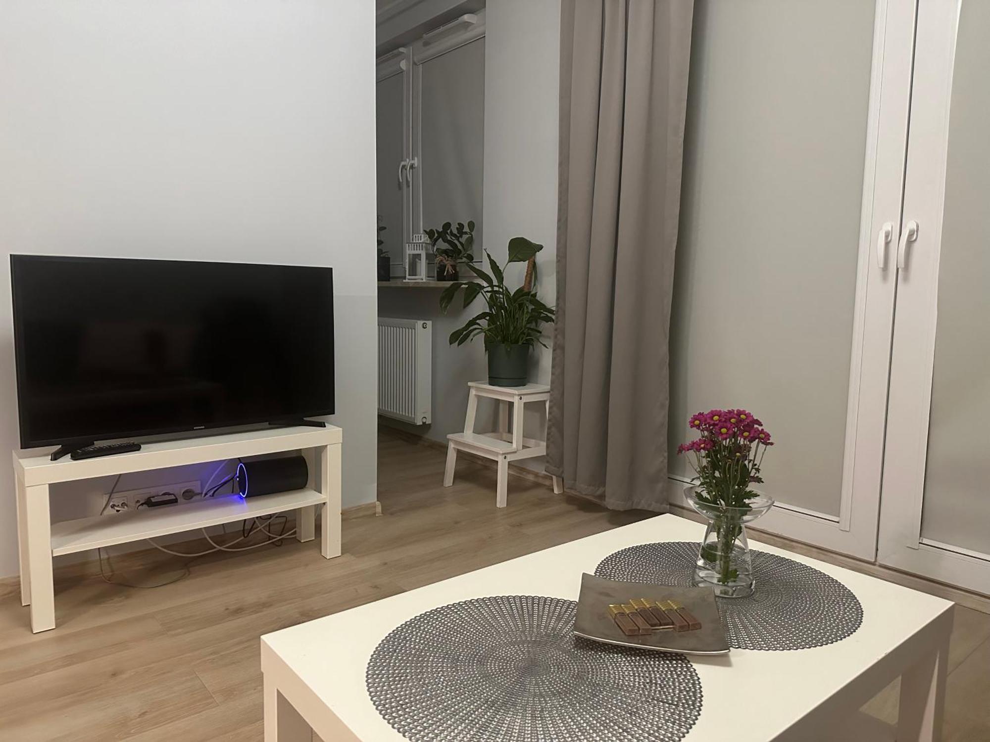 Apartment Cosy Near To The Chopin's Airport Cybernetyki 2c *